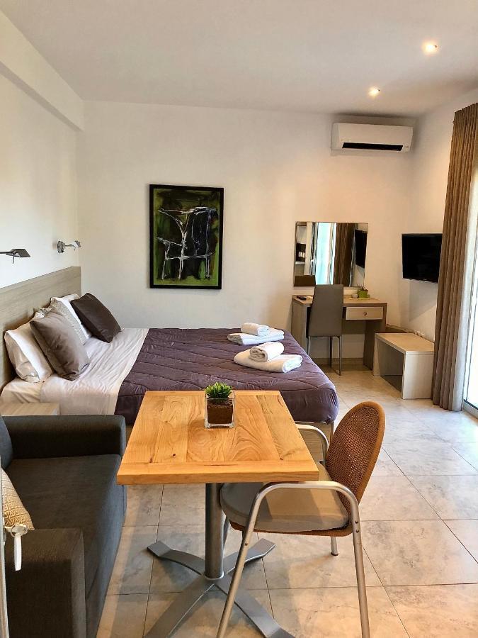 Vanessa House Luxury Apartments Skiathos Town Bagian luar foto