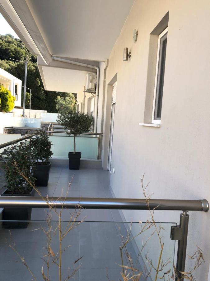 Vanessa House Luxury Apartments Skiathos Town Bagian luar foto
