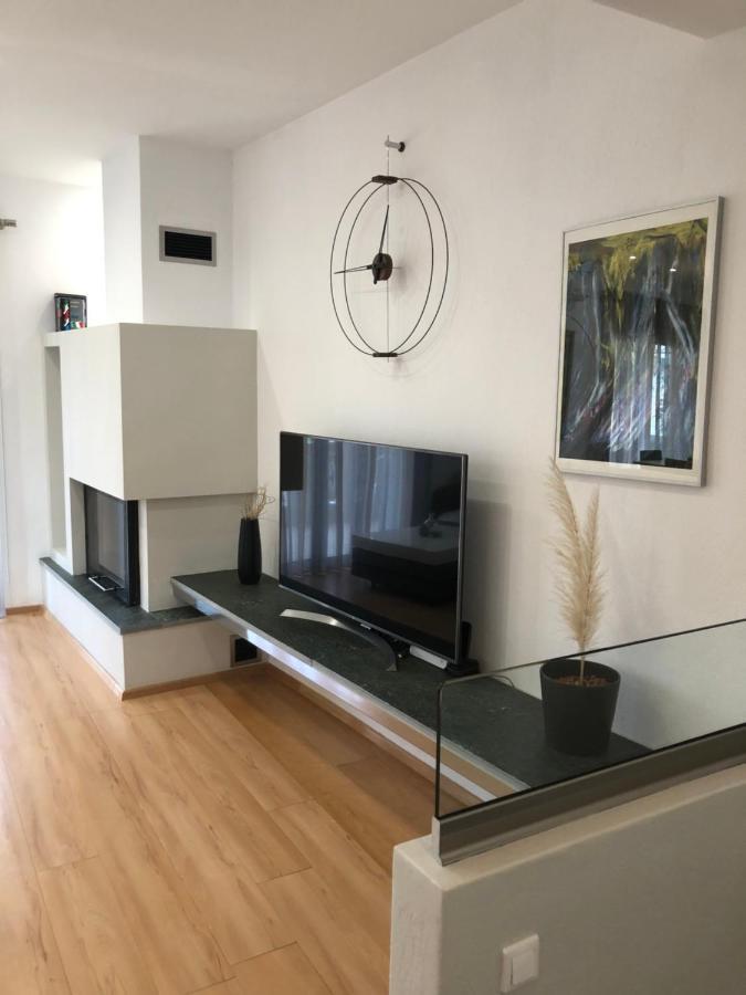 Vanessa House Luxury Apartments Skiathos Town Bagian luar foto