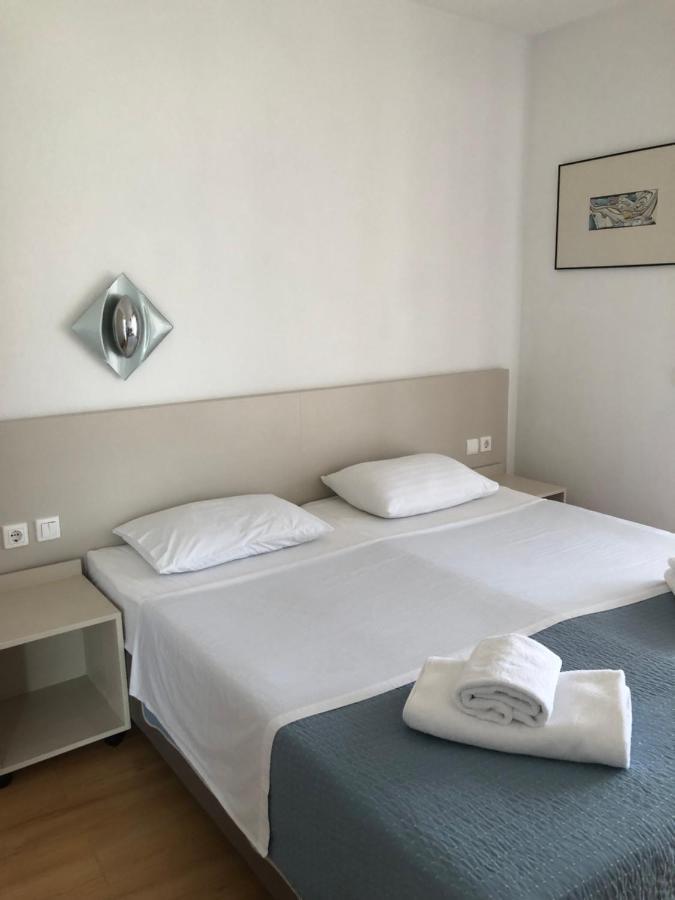 Vanessa House Luxury Apartments Skiathos Town Bagian luar foto
