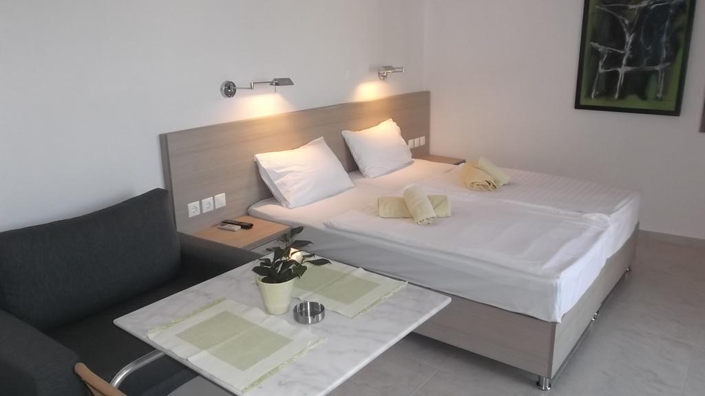 Vanessa House Luxury Apartments Skiathos Town Bagian luar foto