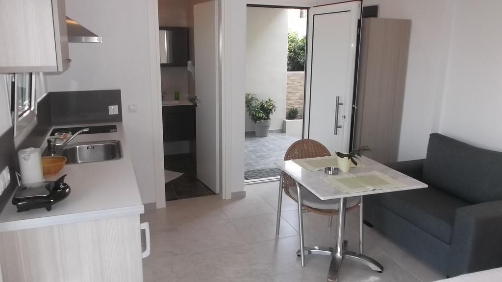 Vanessa House Luxury Apartments Skiathos Town Bagian luar foto