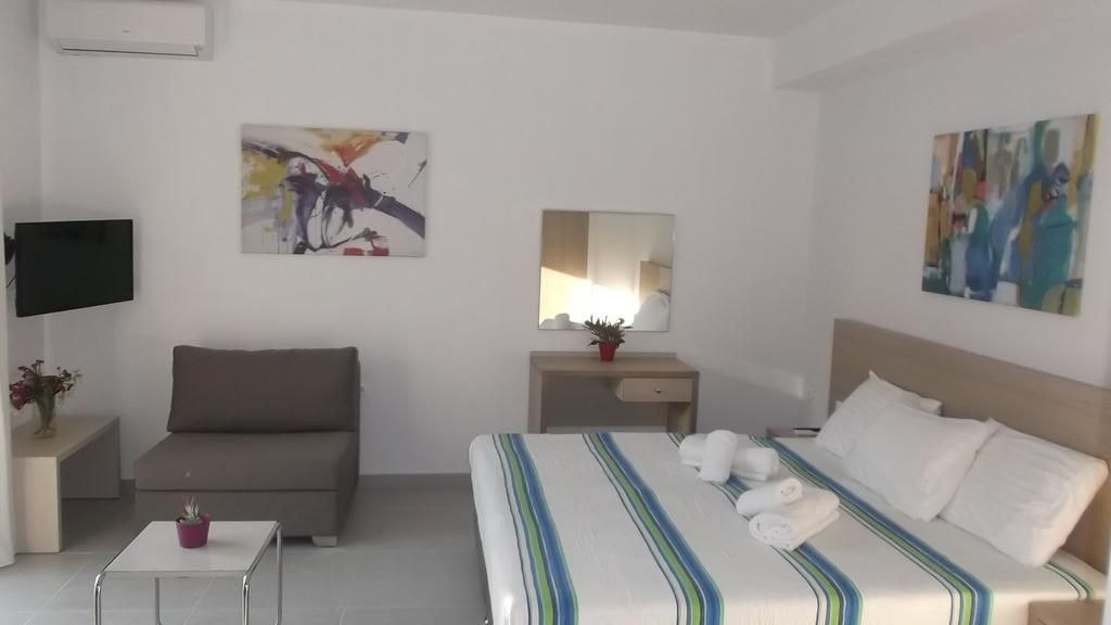 Vanessa House Luxury Apartments Skiathos Town Bagian luar foto