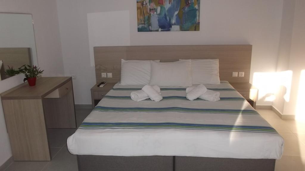 Vanessa House Luxury Apartments Skiathos Town Bagian luar foto