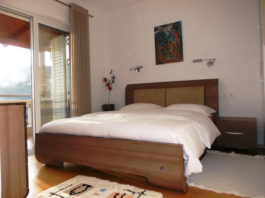 Vanessa House Luxury Apartments Skiathos Town Bagian luar foto
