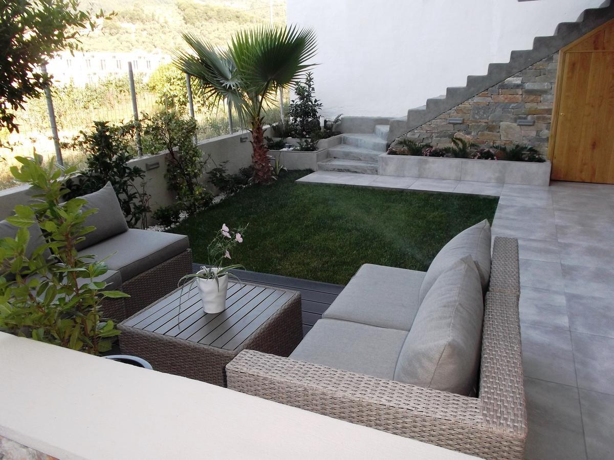 Vanessa House Luxury Apartments Skiathos Town Bagian luar foto